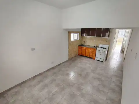 EN VENTA CHALET A NUEVO 3 AMB + GALPON