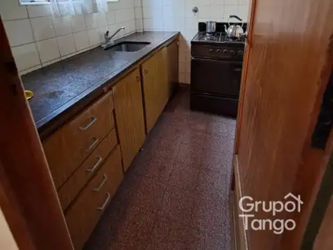 Depto Tipo Casa en Venta de 2 ambientes