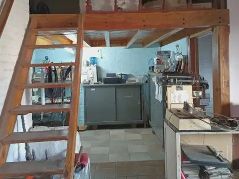 VENTA- CASA TRES AMBIENTES, GONZALEZ CATAN
