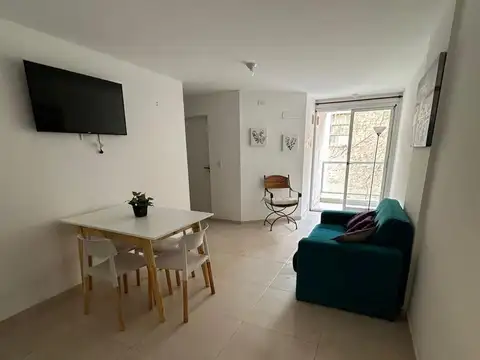 Departamento venta 1 dormitorio 1 baño Cofico con pileta