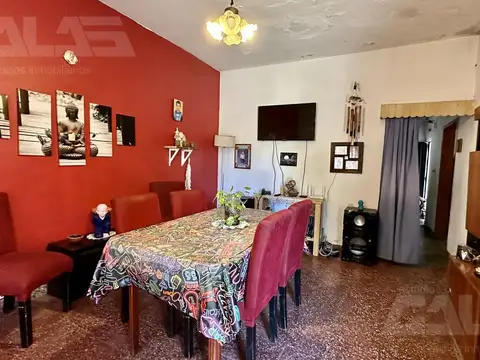 Casa en Venta en Castelar, USD 50.000