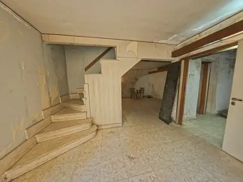 Depto Tipo Casa en Venta de 4 dormitorios