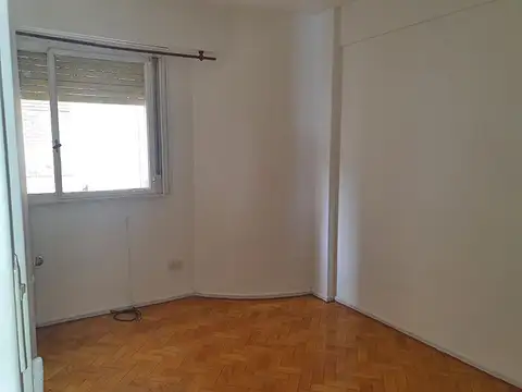 Avenida Juan Bautista Alberdi 200