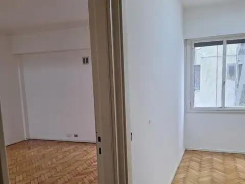 Departamento en Alquiler en Monserrat, $ 650.000