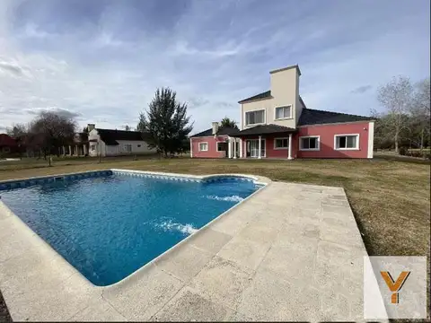 Casa en Venta de 5 dormitorios