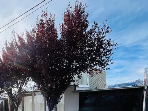 Casa con amplias posibilidades 