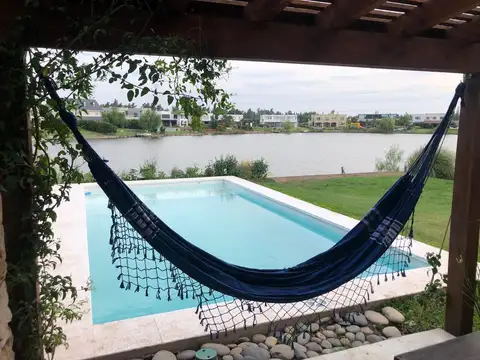 Dean Funes al 4000 SAN BENITO, a LAGUNA