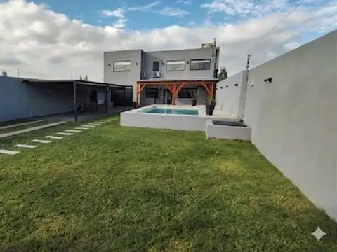 Casa en Venta en Maximo Paz, USD 123.000