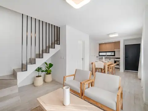 Venta Duplex 2dorm 2cocheras Nvo Poeta, increible Housing 