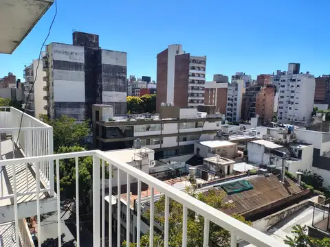 DEPARTAMENTO CENTRICO 3 DORMITORIOS 2 BAÑOS