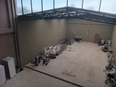 Galpon en Alquiler 36  mts Fondo