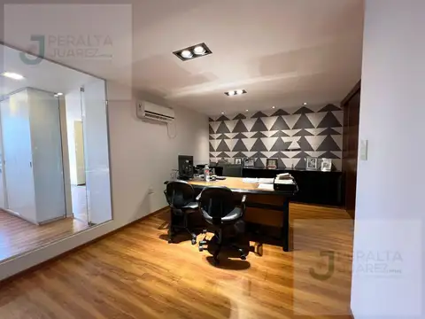 Oficina en Venta 30 años