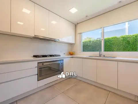 Las Delicias,country. Casa en venta.