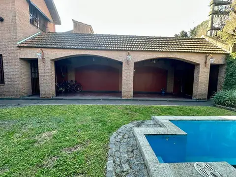 Depto Tipo Casa en Venta de 6 ambientes
