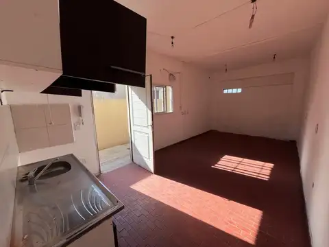 Depto Tipo Casa en Alquiler al Este