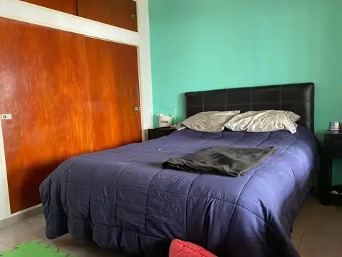 "NUEVO VALOR" Excelente Casa 3 Amb. c/ Patio, Parrilla y Cuarto Auxiliar