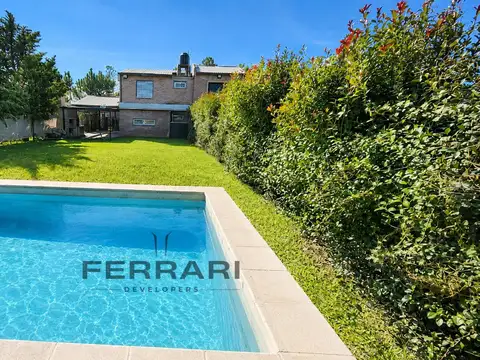 CASA 3 DORMITORIOS CON PILETA - ROLDAN