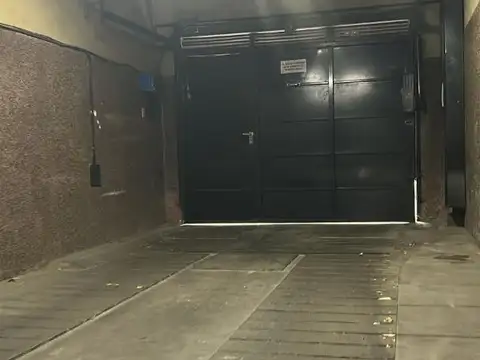 COCHERA FIJA CUBIERTA. AV. MONROE 3804 ESQUINA R.S.NAON 2484