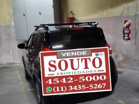 Cochera en Venta con acceso Ascensor