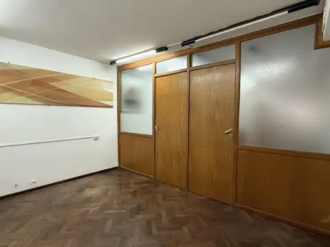 Oficina en Corrientes al 600