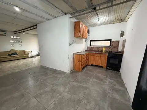 Casa 4 ambientes con 1 baño