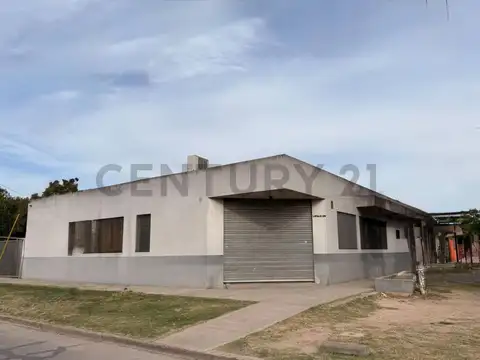 VENTA - EN SAN VICENTE EDIFICIO COMERCIAL