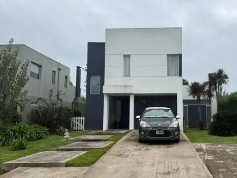 Avenida Gutiérrez - Hudson 4080