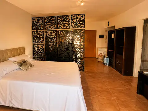 Lima 1100, Piso 8