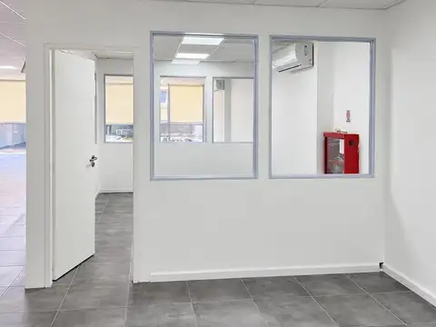 Oficina en Alquiler en Parque Patricios, $ 1.200.000