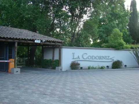 CASA EN VENTA BARRIO LA CODORNIZ