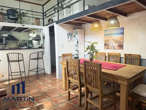 Casa 4 ambientes con 2 baños