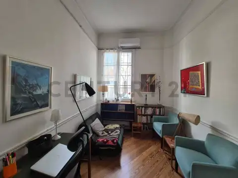 SE VENDE PH DE 2 AMBIENTES, PLANTA BAJA, EN MONTSERRAT, APTO CREDITO