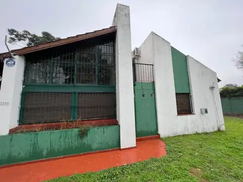 CASA QUINTA CONTRUIDA EN 9 LOTES SUPERFICIE TOTAL 4000MT2