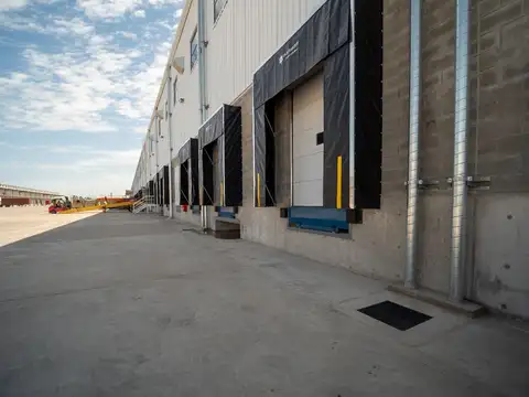 Galpon en Alquiler 132  mts Frente