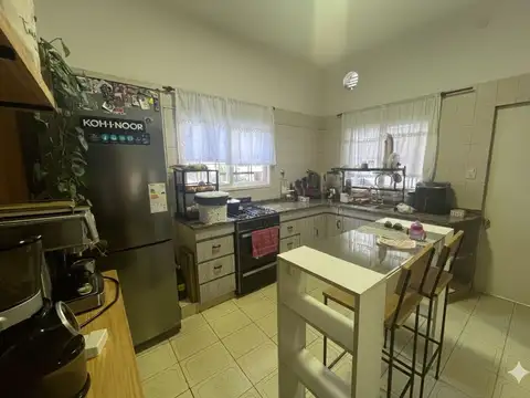 Casa 4 ambientes con 1 baño