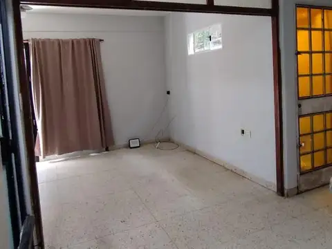Depto Tipo Casa en Alquiler de 3 ambientes