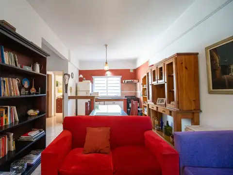 Casa 5 ambientes con 1 baño