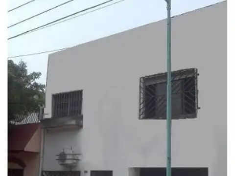 Galpón 150m2 en Planta alta s/lote 8,66 x18 M3