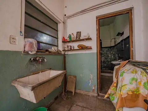 Depto Tipo Casa en Venta 60 años