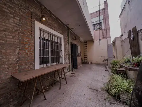 Depto Tipo Casa 2 ambientes con 1 baño