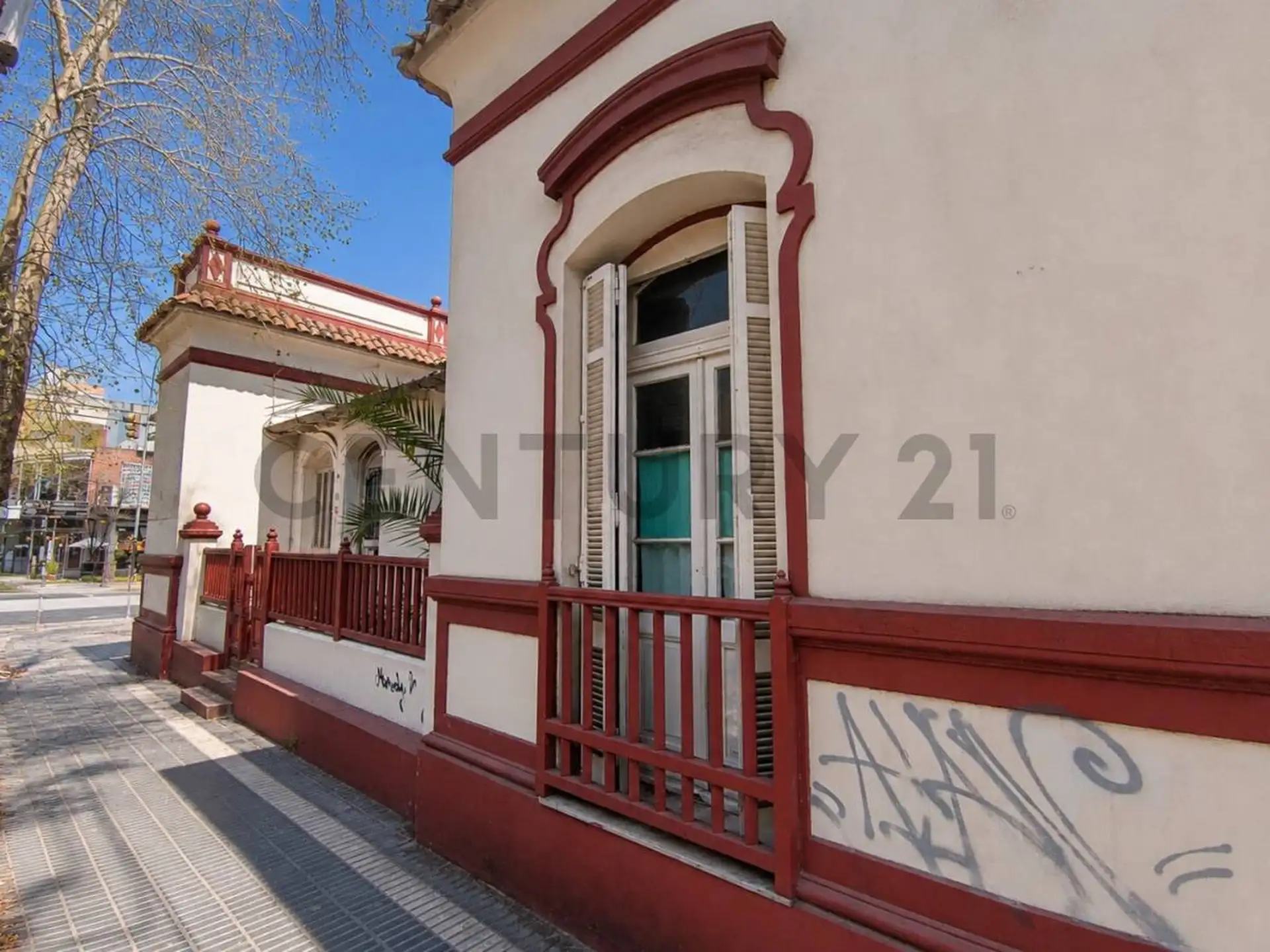 Venta Esquina Estratégica | Potencial de Desarrollo | La Perla