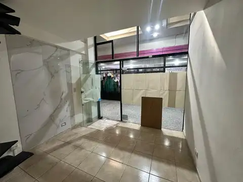 LOCAL COMERCIAL EN VENTA GALERIA LOMAS DE ZAMORA