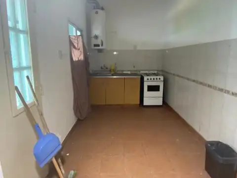 Depto Tipo Casa 3 ambientes con 1 baño