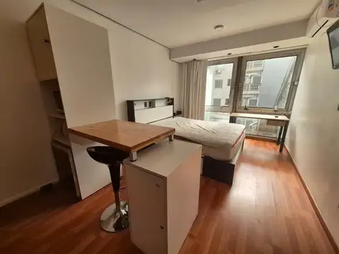 Venta Monoambiente en Edificio con Vigilancia - Zona Centro
