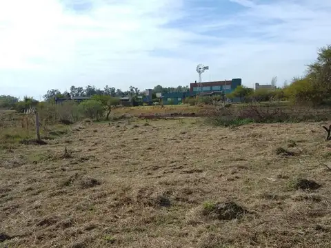 Terreno en Venta 44  mts Fondo