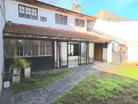 Venta de 2 amplias viviendas de 3 amb c/u