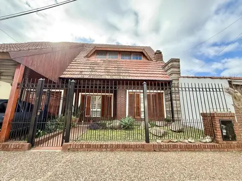 Chalet 3 ambientes en excelente ubicación.