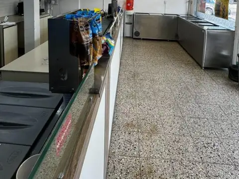 Local en Venta 40 años