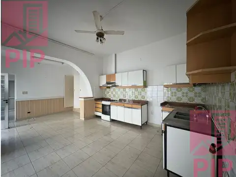 Depto Tipo Casa en Venta en Haedo Norte, USD 160.000