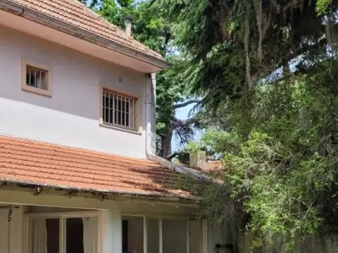 Casa en venta en Martínez.